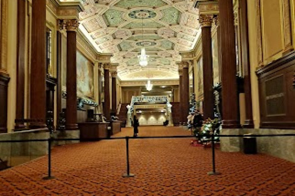 Mimi Ohio Theatre